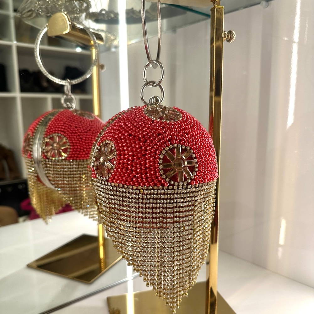 Unique Round Wristlet/Crossbody Bag